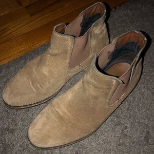Sand Chelsea Boots Sz. 9